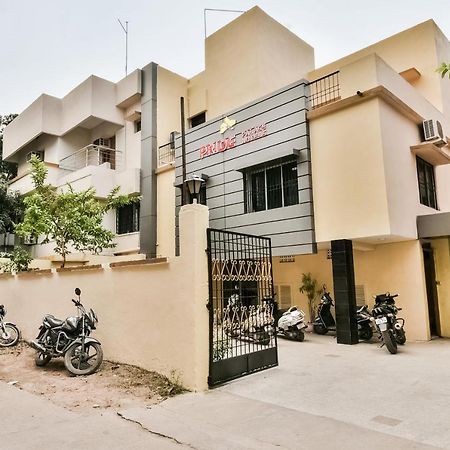 Oyo 62096 Pride Palace Hotels Patna  Buitenkant foto