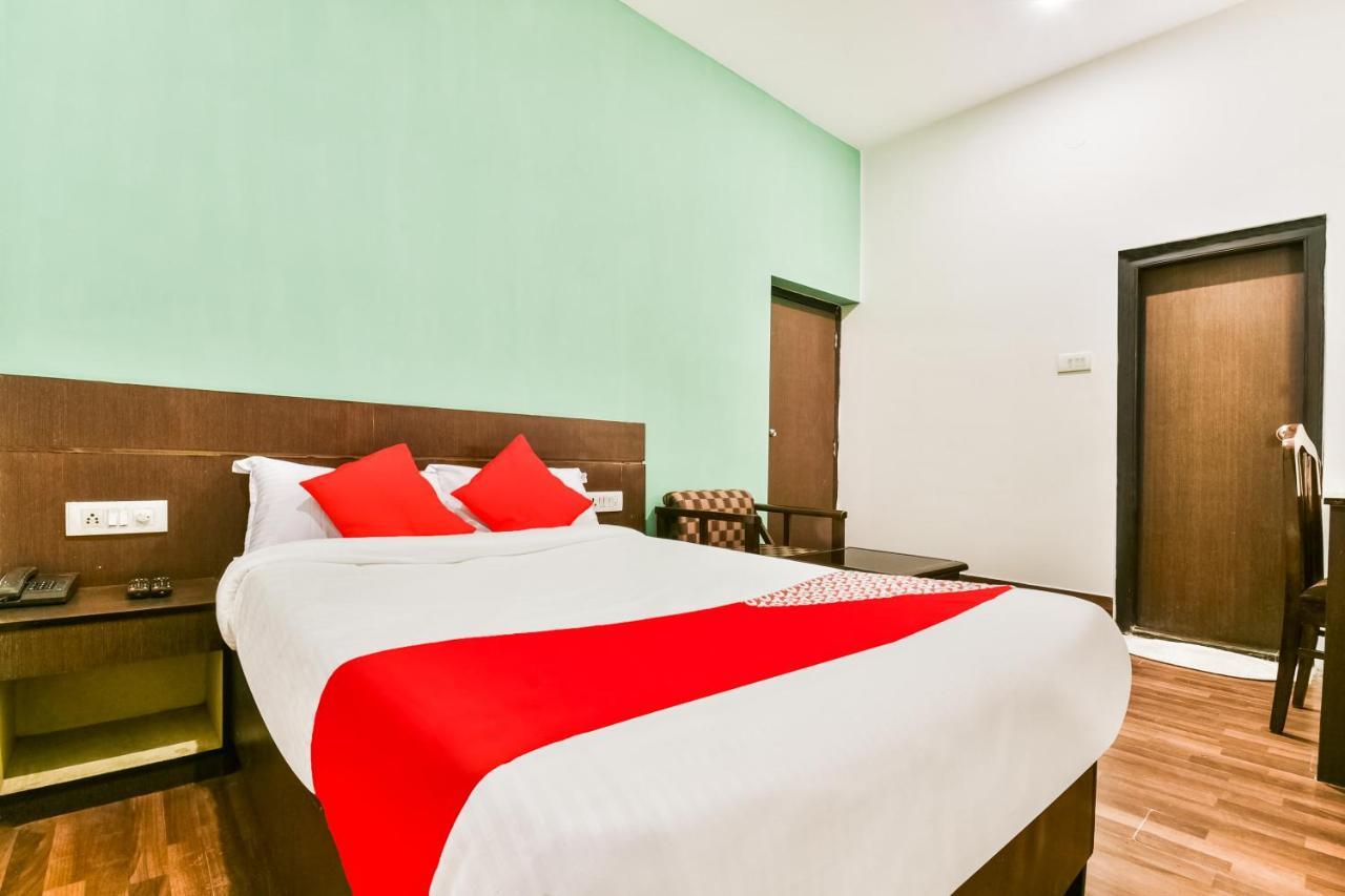 Oyo 62096 Pride Palace Hotels Patna  Buitenkant foto