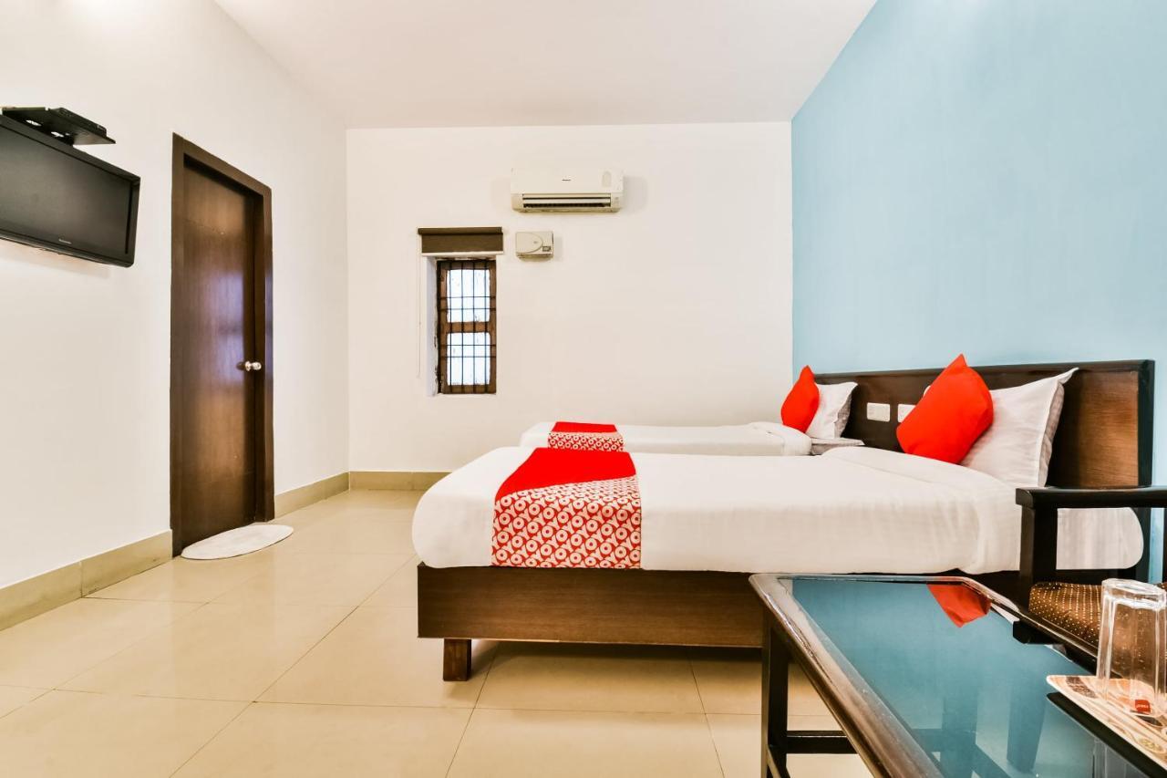Oyo 62096 Pride Palace Hotels Patna  Buitenkant foto