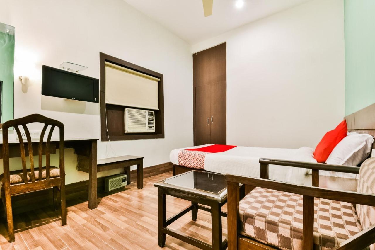 Oyo 62096 Pride Palace Hotels Patna  Buitenkant foto